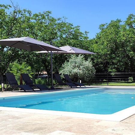 Le 4 Bed and Breakfast Montignac-Lascaux Exteriör bild