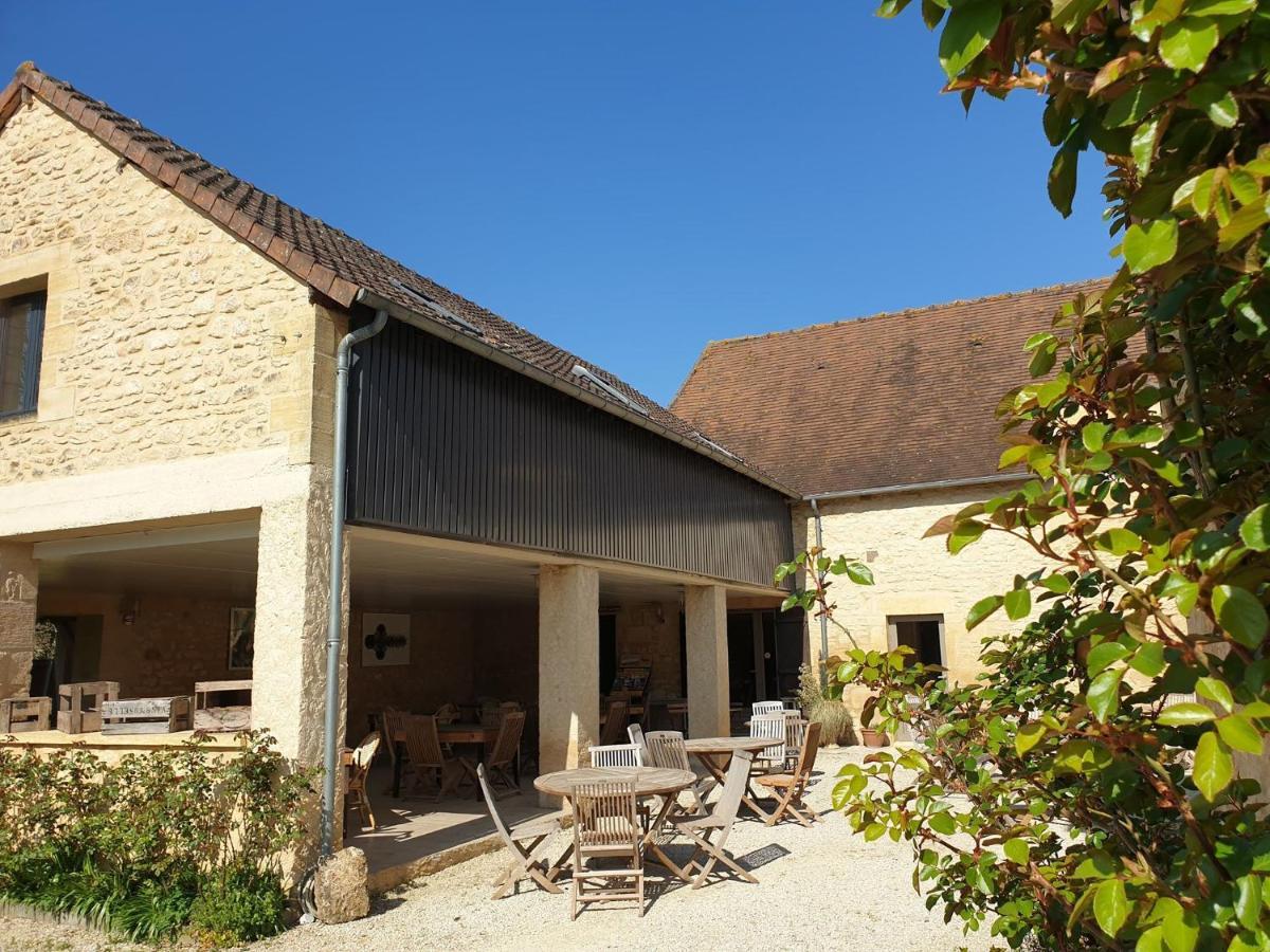 Le 4 Bed and Breakfast Montignac-Lascaux Exteriör bild