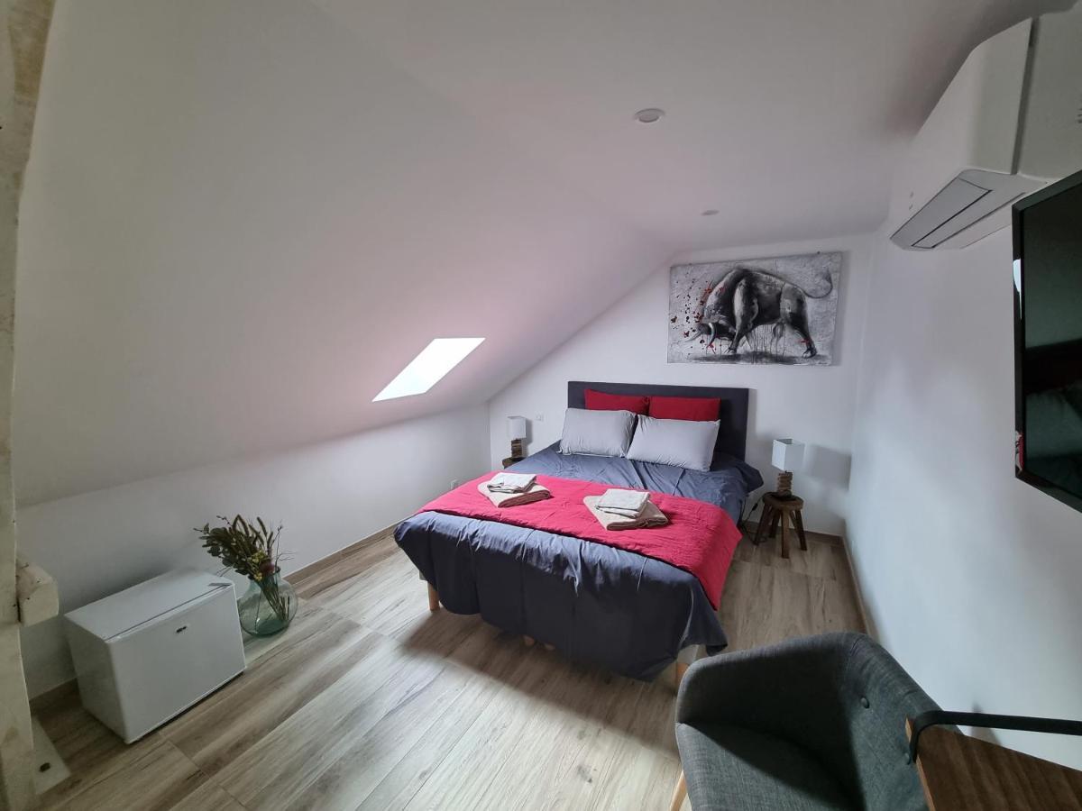 Le 4 Bed and Breakfast Montignac-Lascaux Exteriör bild