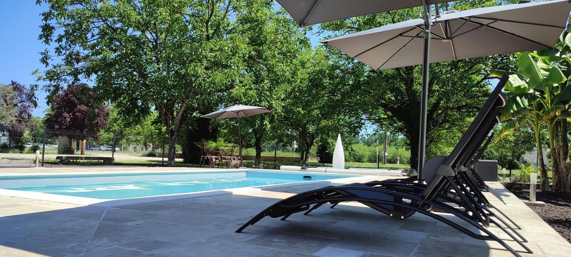 Le 4 Bed and Breakfast Montignac-Lascaux Exteriör bild