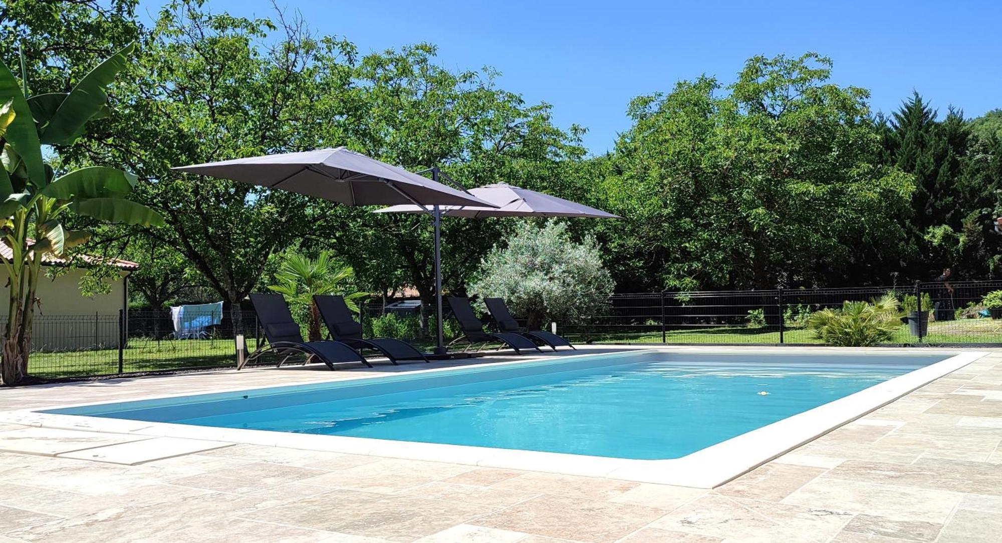 Le 4 Bed and Breakfast Montignac-Lascaux Exteriör bild